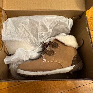 New in Box Girls Merrell Bare Steps Boots in Chestnut Size 7.5
